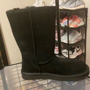 #Koolaburra #koolaburraboots #boots #blackboots